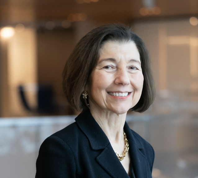 Headshot of Alicia Loffler