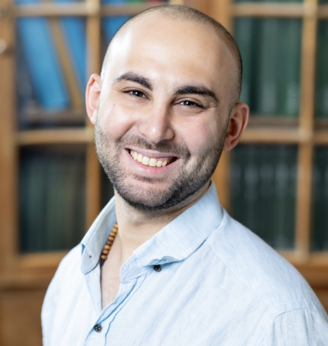 Headshot of Andrew Saab